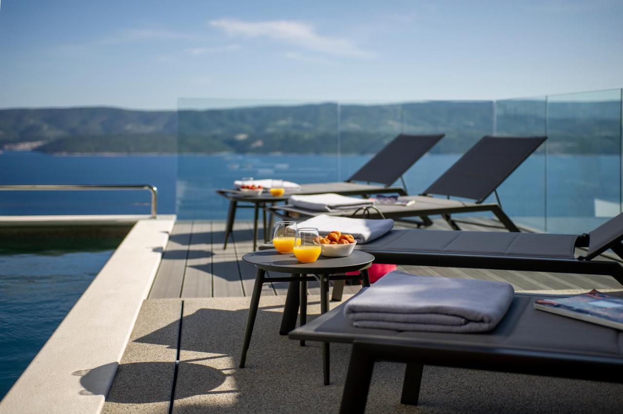 Villa Dispet With Heated Pool, Jacuzzi, Sauna And Cinema 塞莱纳 外观 照片